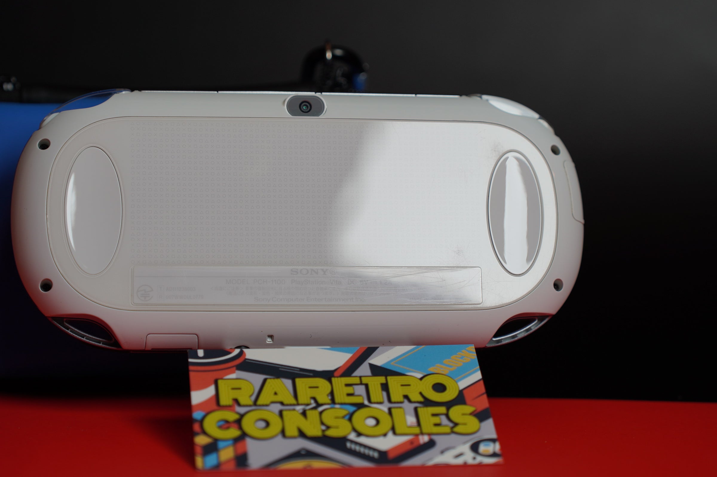 Pearl White Sony PlayStation Vita OLED 1000 | Raretro Consoles