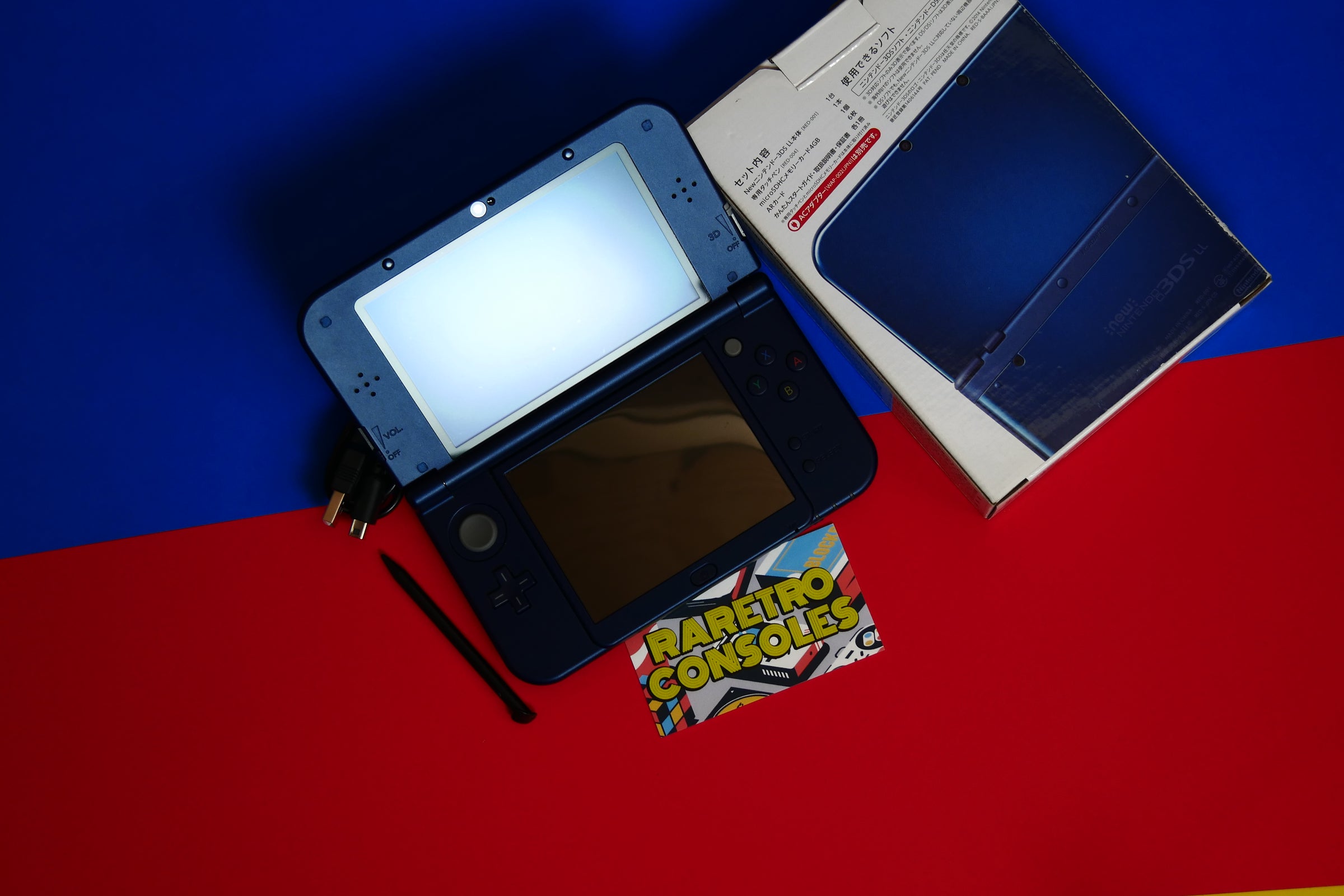 Nintendo New 3DS XL in Metallic Blue with Box | Raretro Consoles