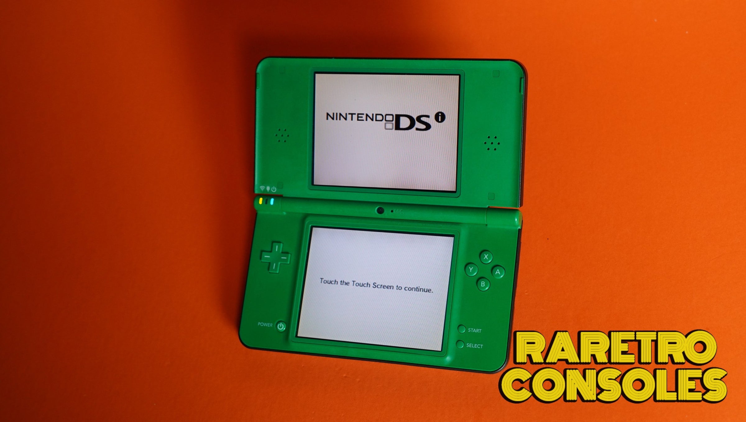 Emerald Green Nintendo DSi XL | Raretro Consoles