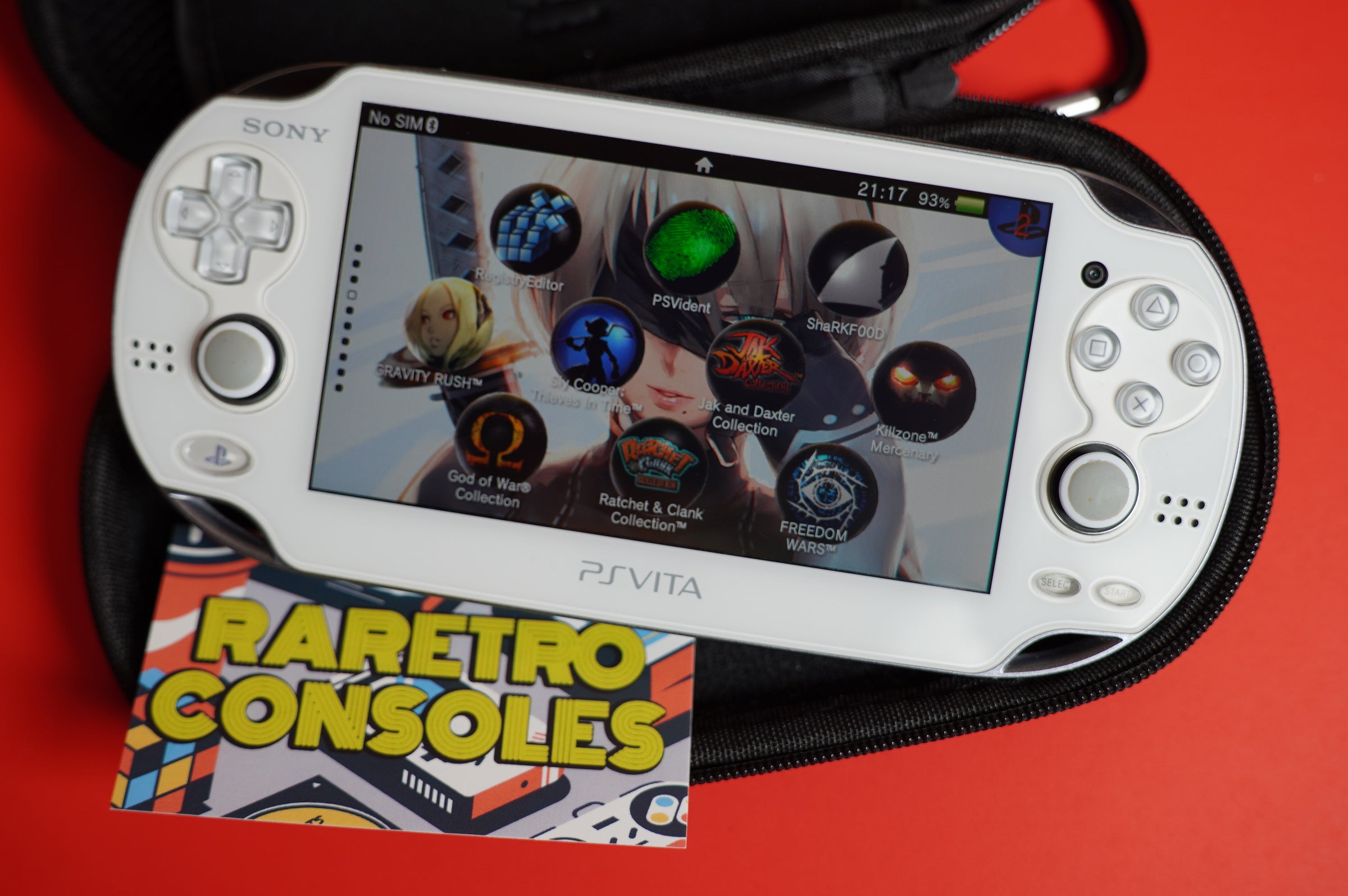 PSvita-1000 セット Pearl White Sony PlayStation Vita OLED 1000 | Raretro Consoles