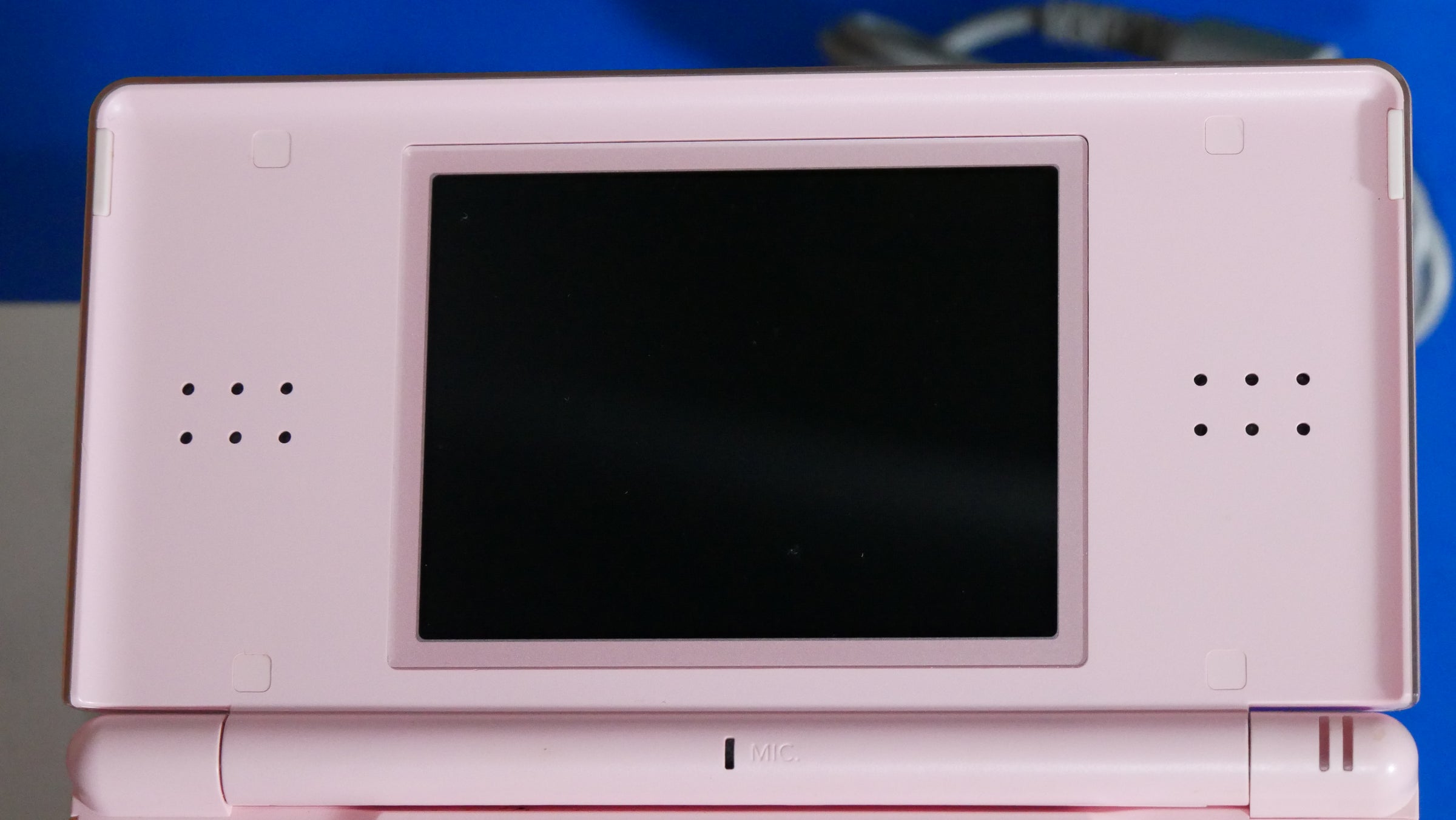 Nintendo DS Lite in Noble Pink with Box | Raretro Consoles