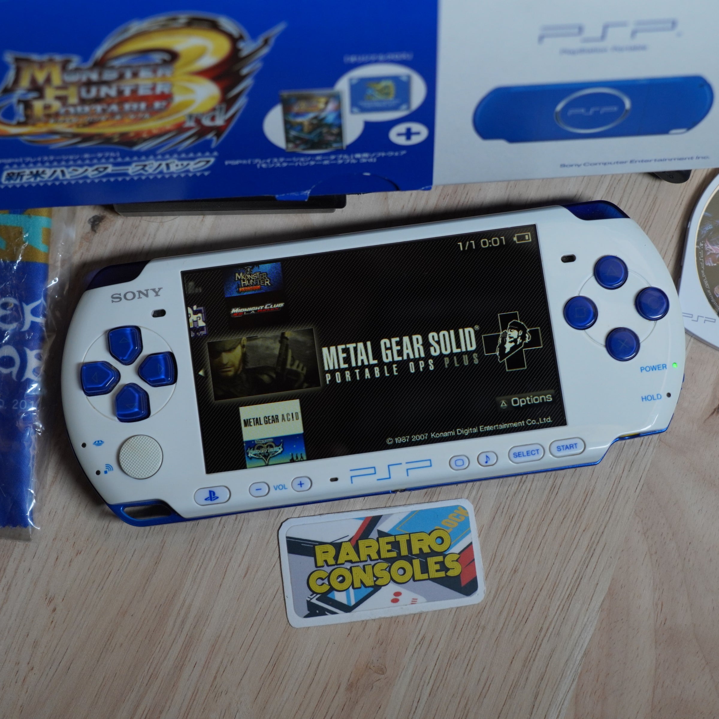 PSP 3000 Monster Hunter 3rd Blue x White Limited Edition with box