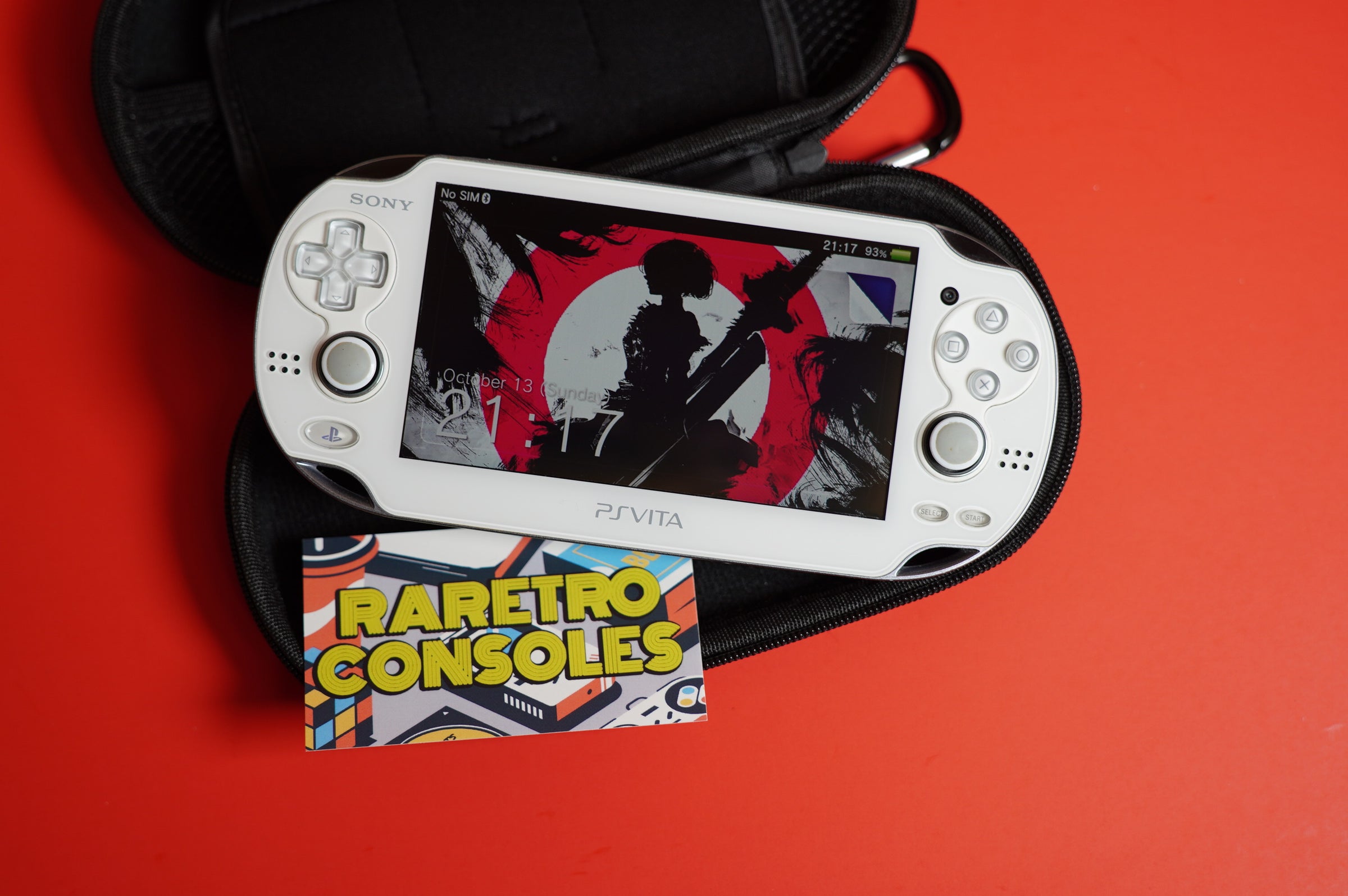 Pearl White Sony PlayStation Vita OLED 1000 | Raretro Consoles
