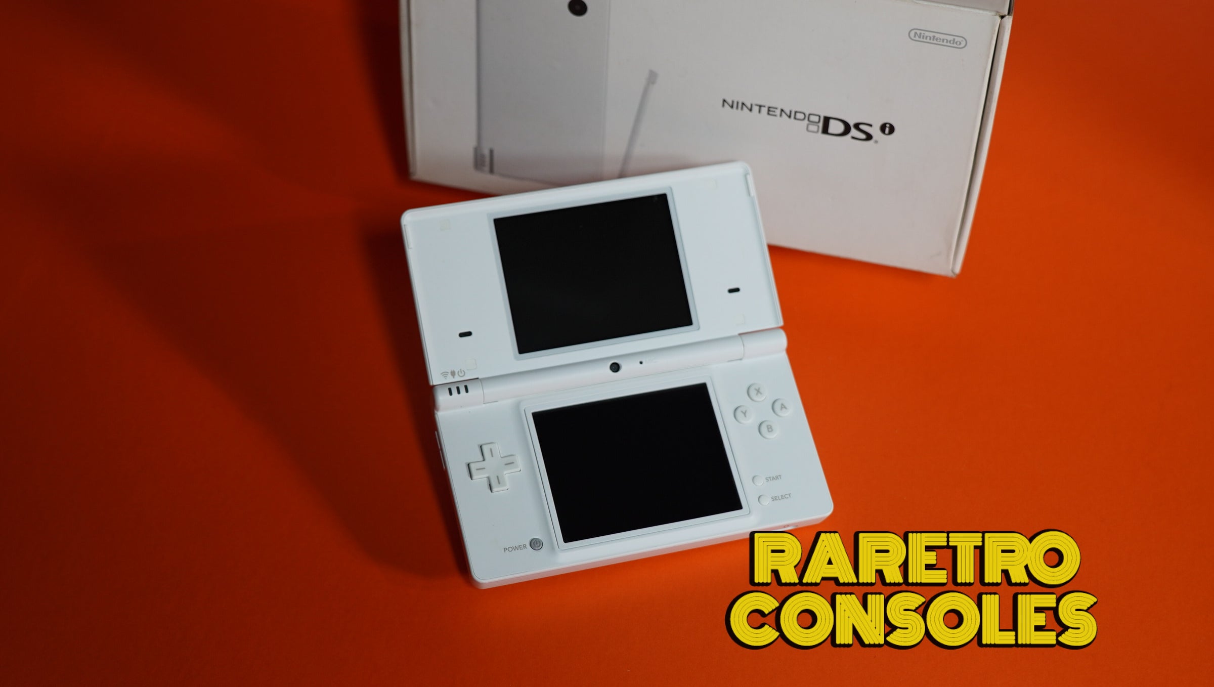 Nintendo DSi in White with Box | Raretro Consoles