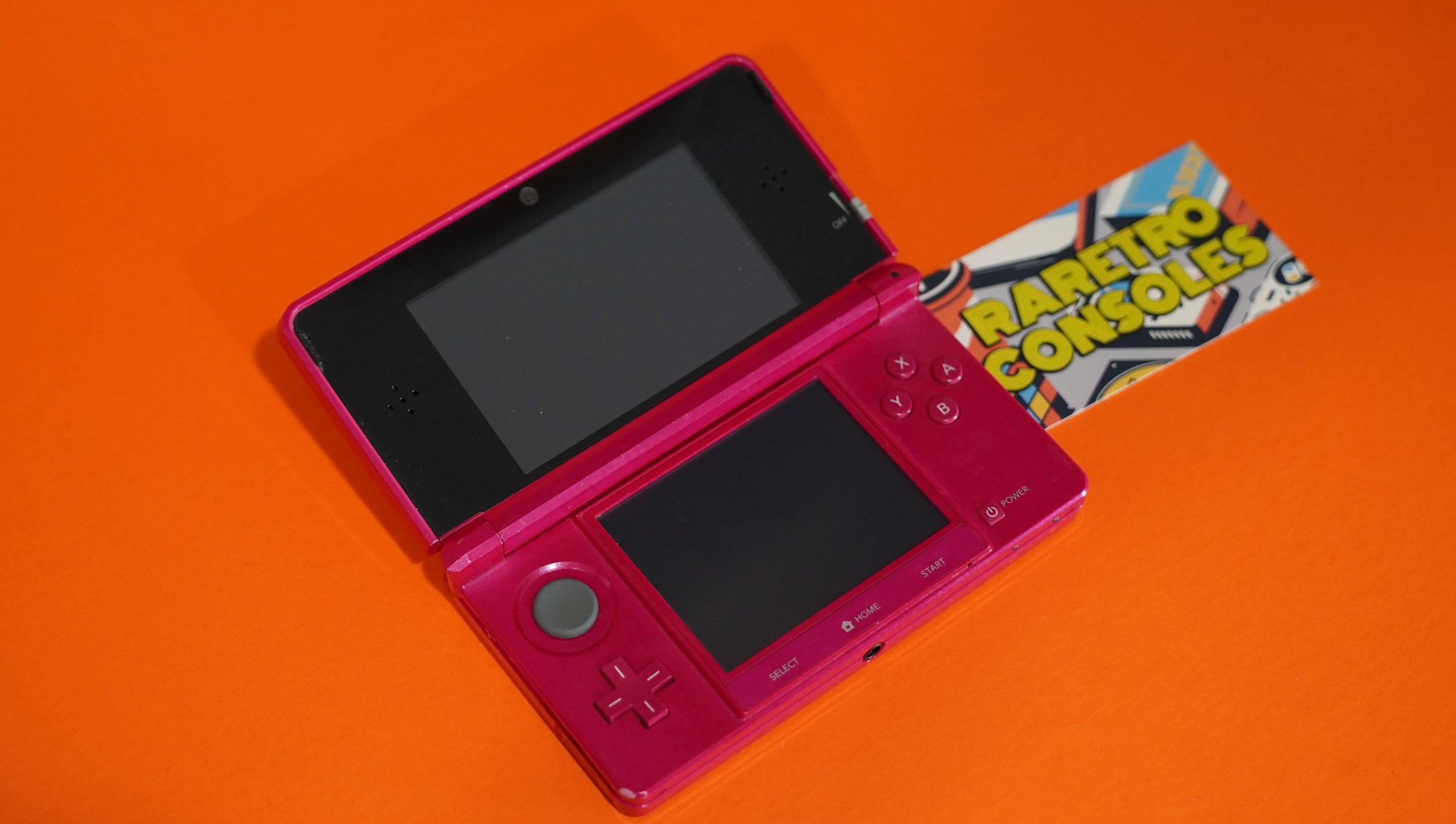 Gloss Pink Nintendo 3DS (Hot Pink) | Raretro Consoles