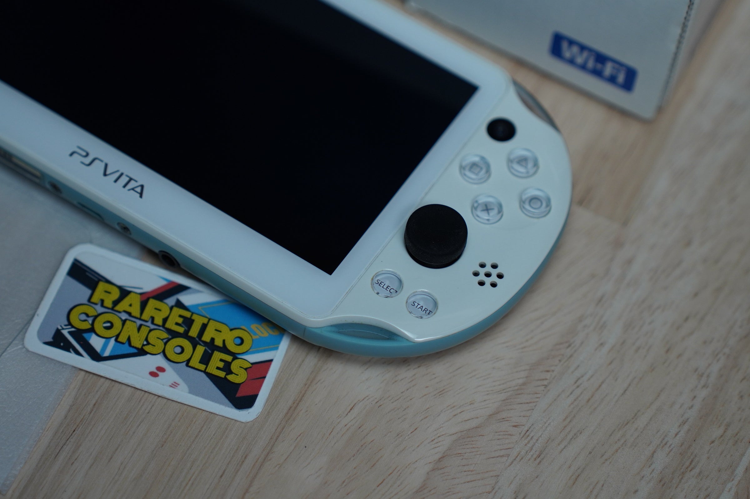SONY - PlayStationvita ライトブルー Sony PlayStation Vita Slim 2000 in Light Blue with Box