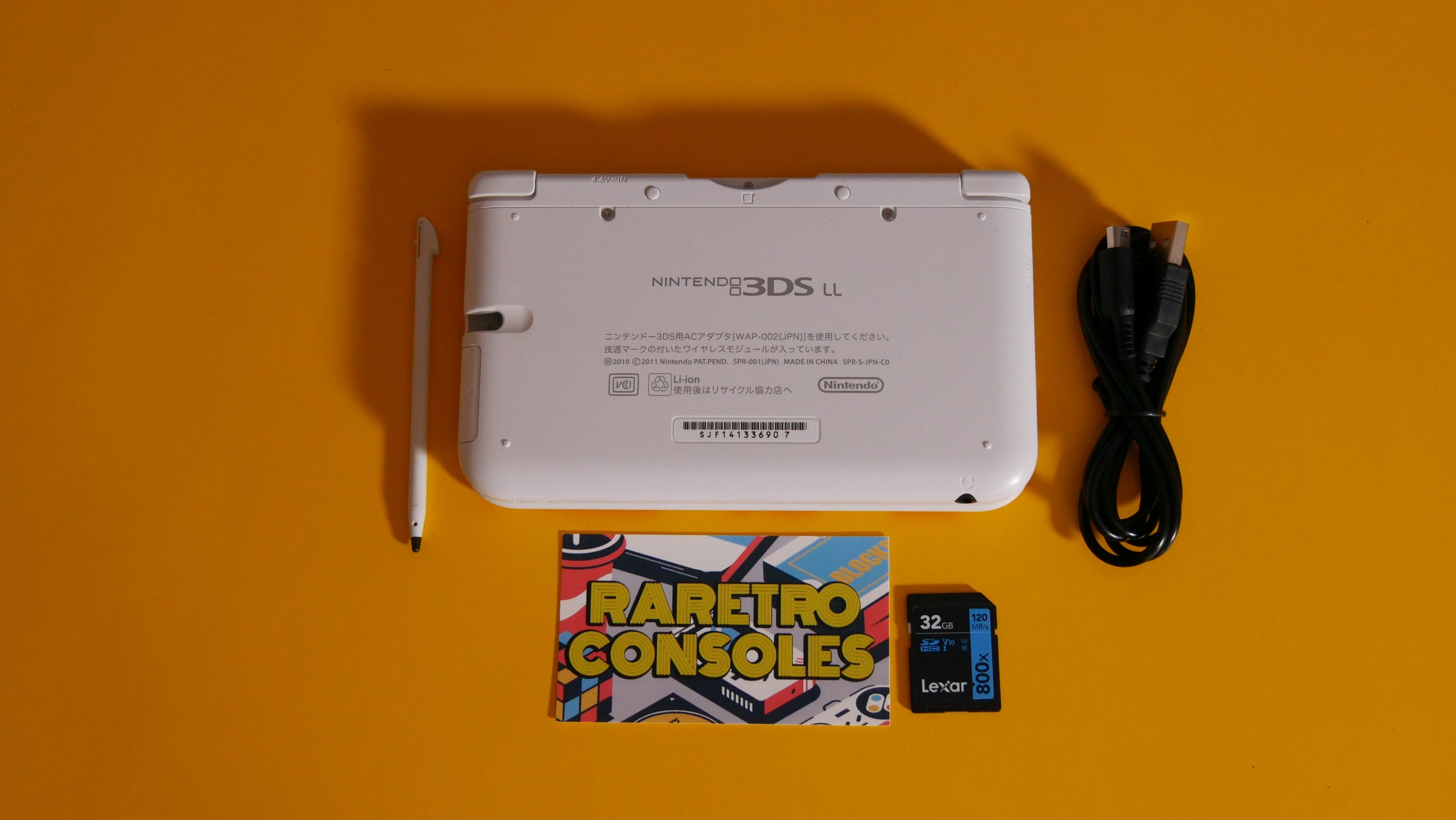 Nintendo 3DS XL Mario Red x White Edition | Raretro Consoles
