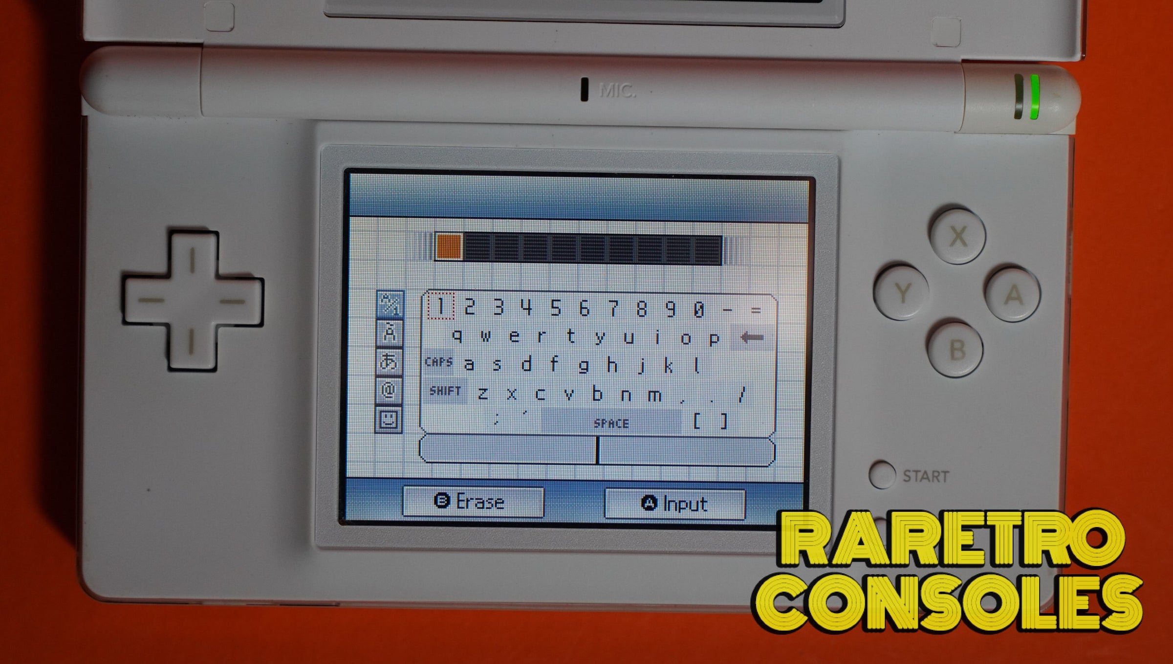 Nintendo DS Lite in Crystal White with Box | Raretro Consoles