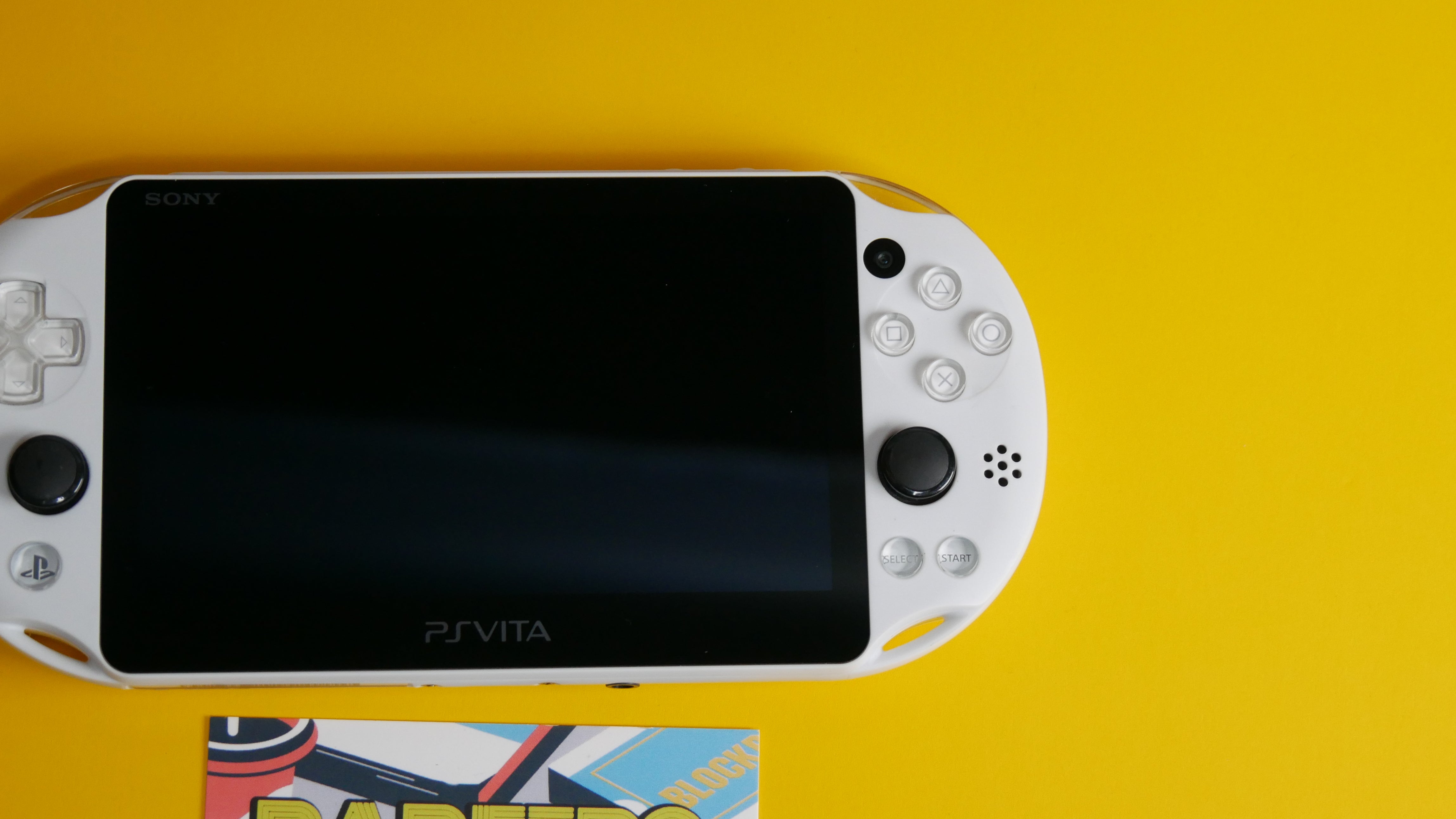 dm300 PlayStation VITA SONY PCH-2000 Wi-Fiモデル 動作確認済み Sony