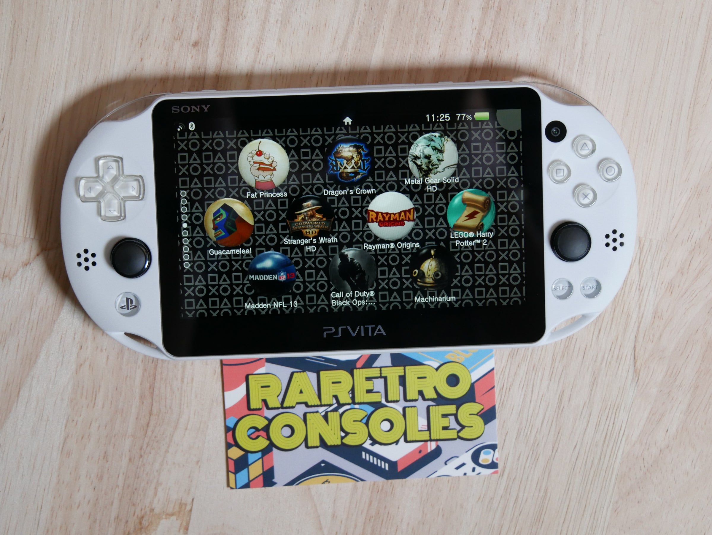 PlayStation Vita - PS Vita TV ガンダムコラボモデル 1GB メモリーカード付 PlayStation Vita - PS Vita TV ガンダムコラボモデル 1GB
