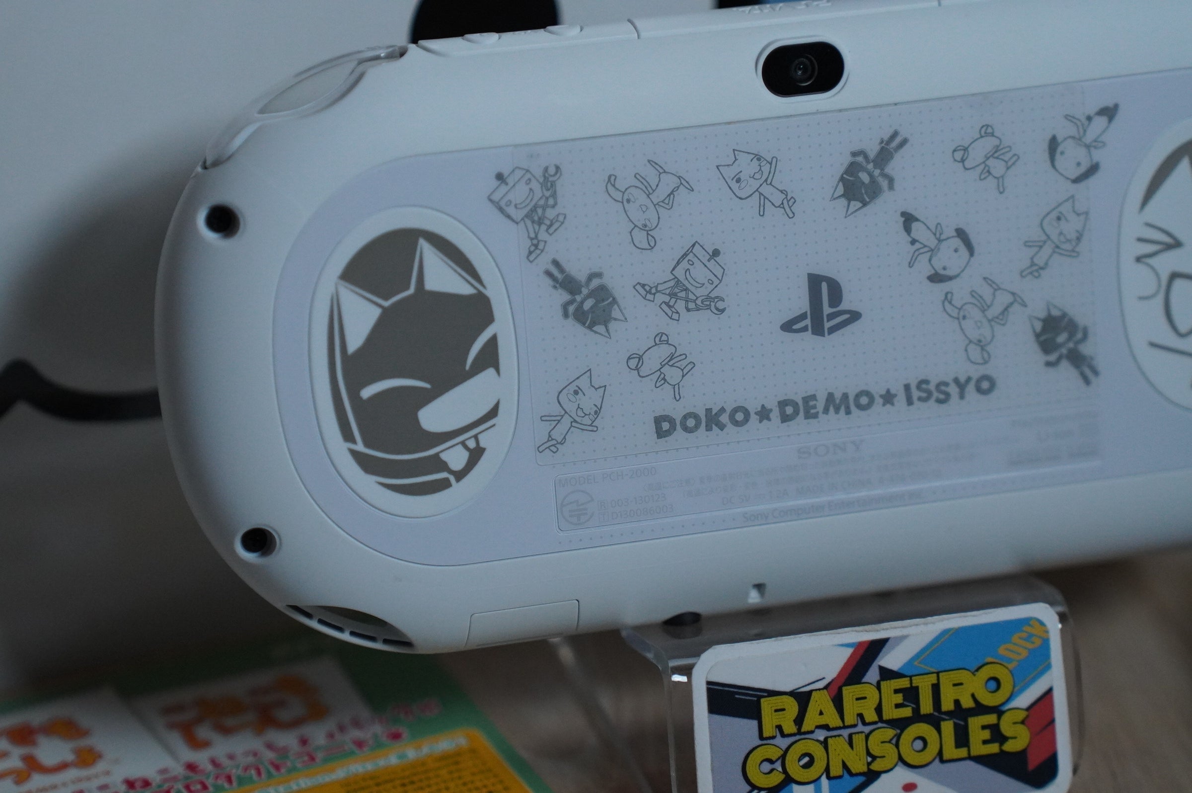 Playstation Vita 2000 Doko Demo Issyo White Console With Box