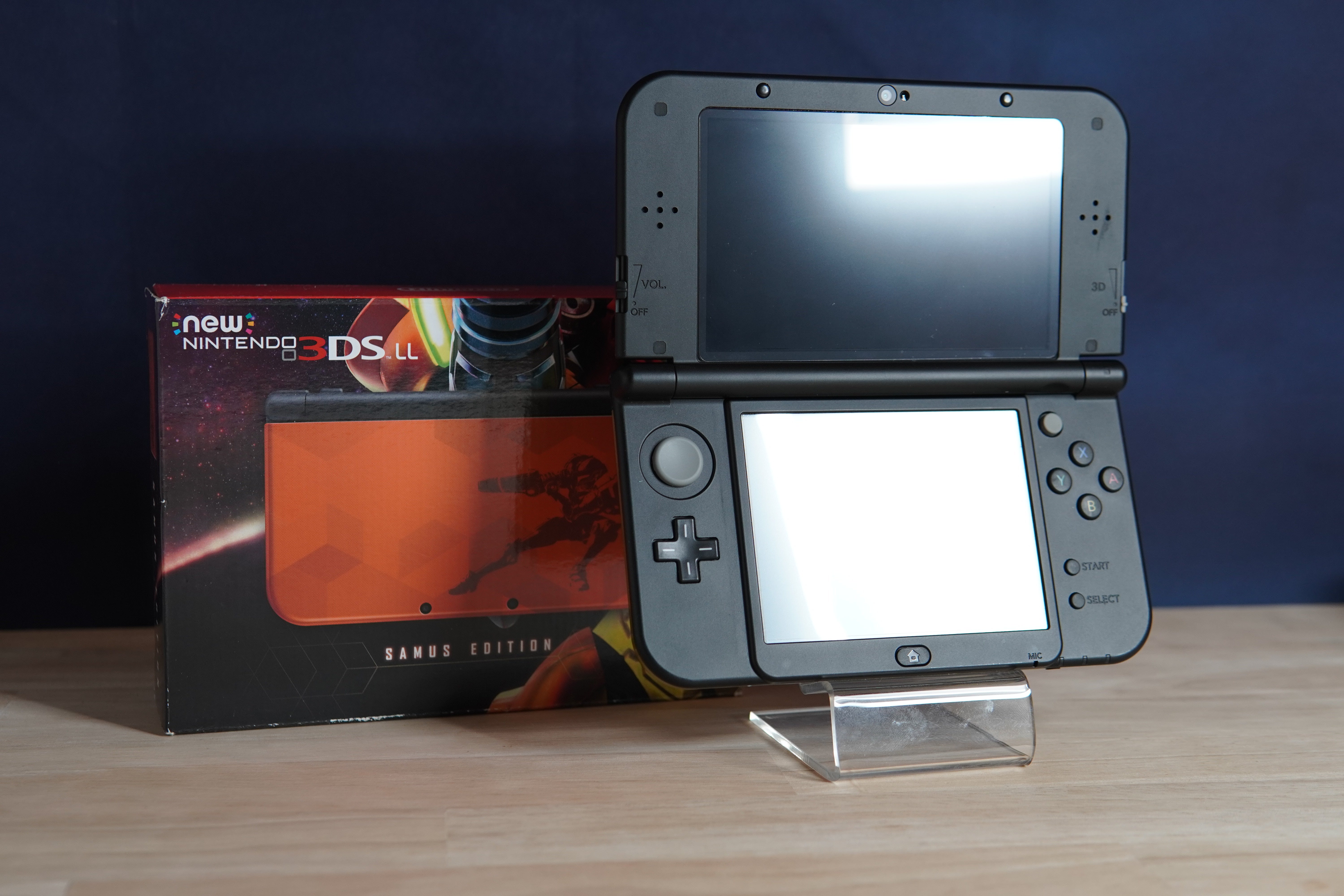 New ニンテンドー 3DSLL サムスエディション メトロイドサムス New ニンテンドー 3DSLL サムスエディション メトロイドサムス