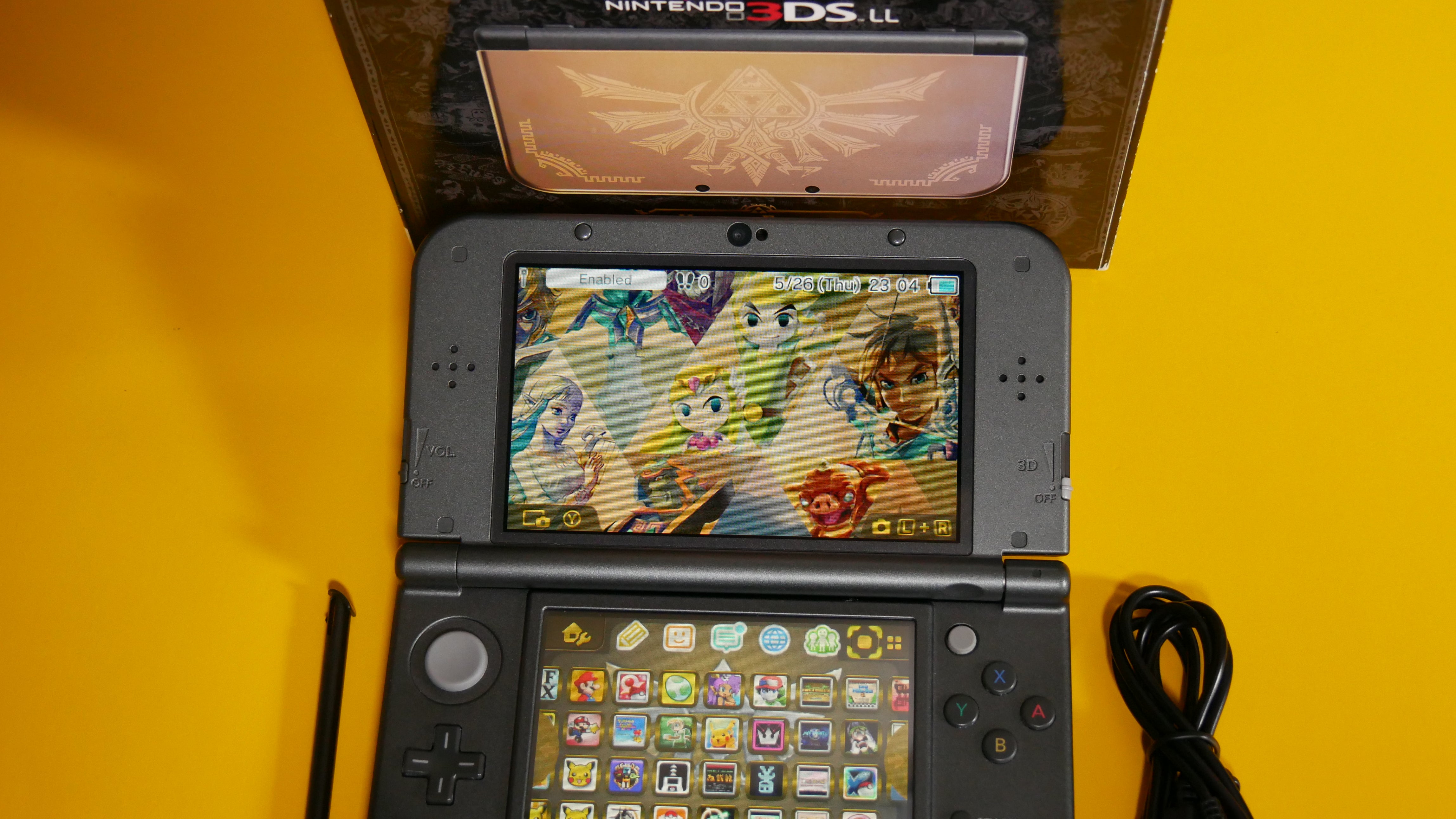 Dual IPS New Nintendo 3DS XL The Legend of Zelda Hyrule Edition 