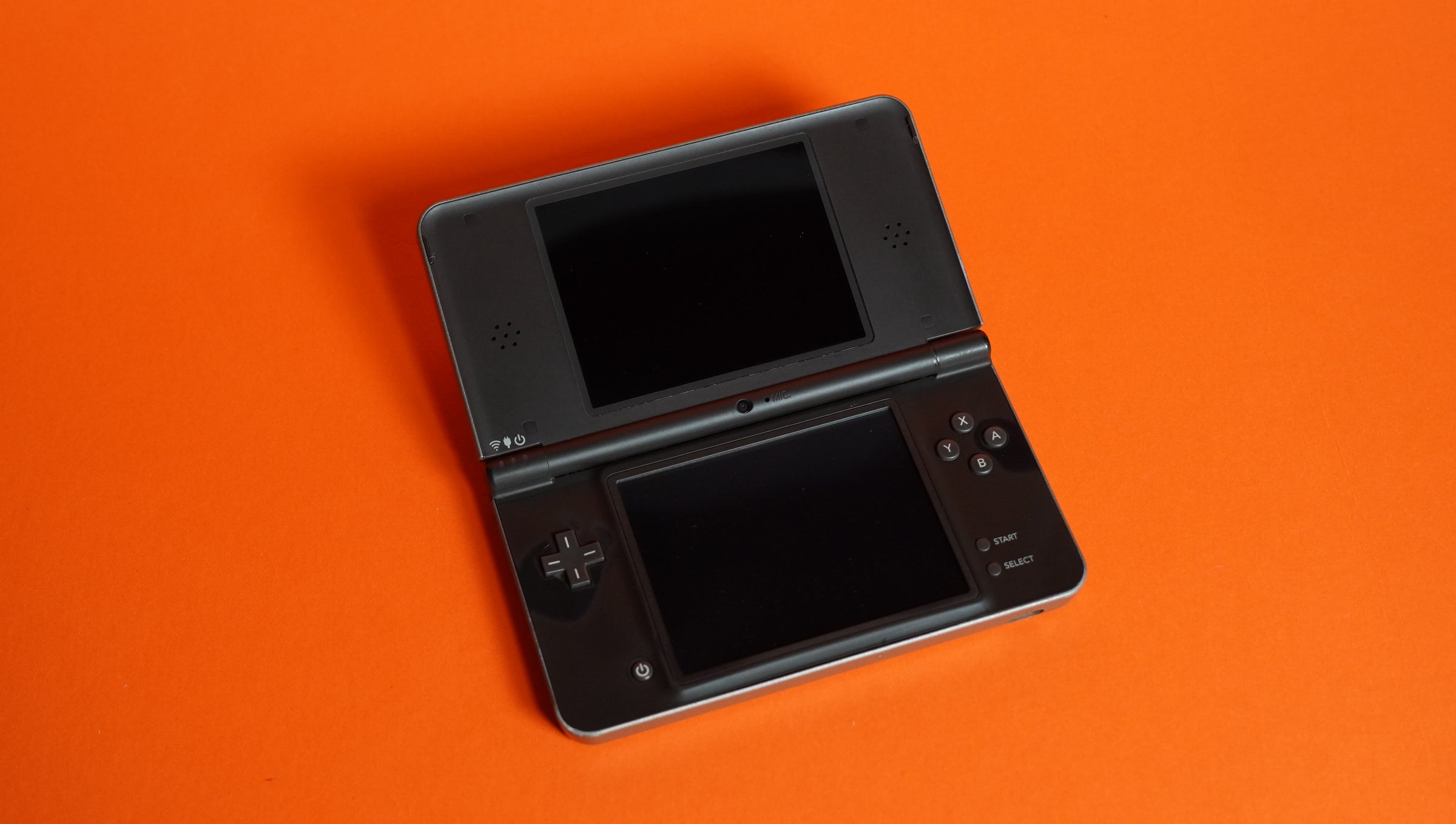 Bronze Nintendo DSi XL | Raretro Consoles