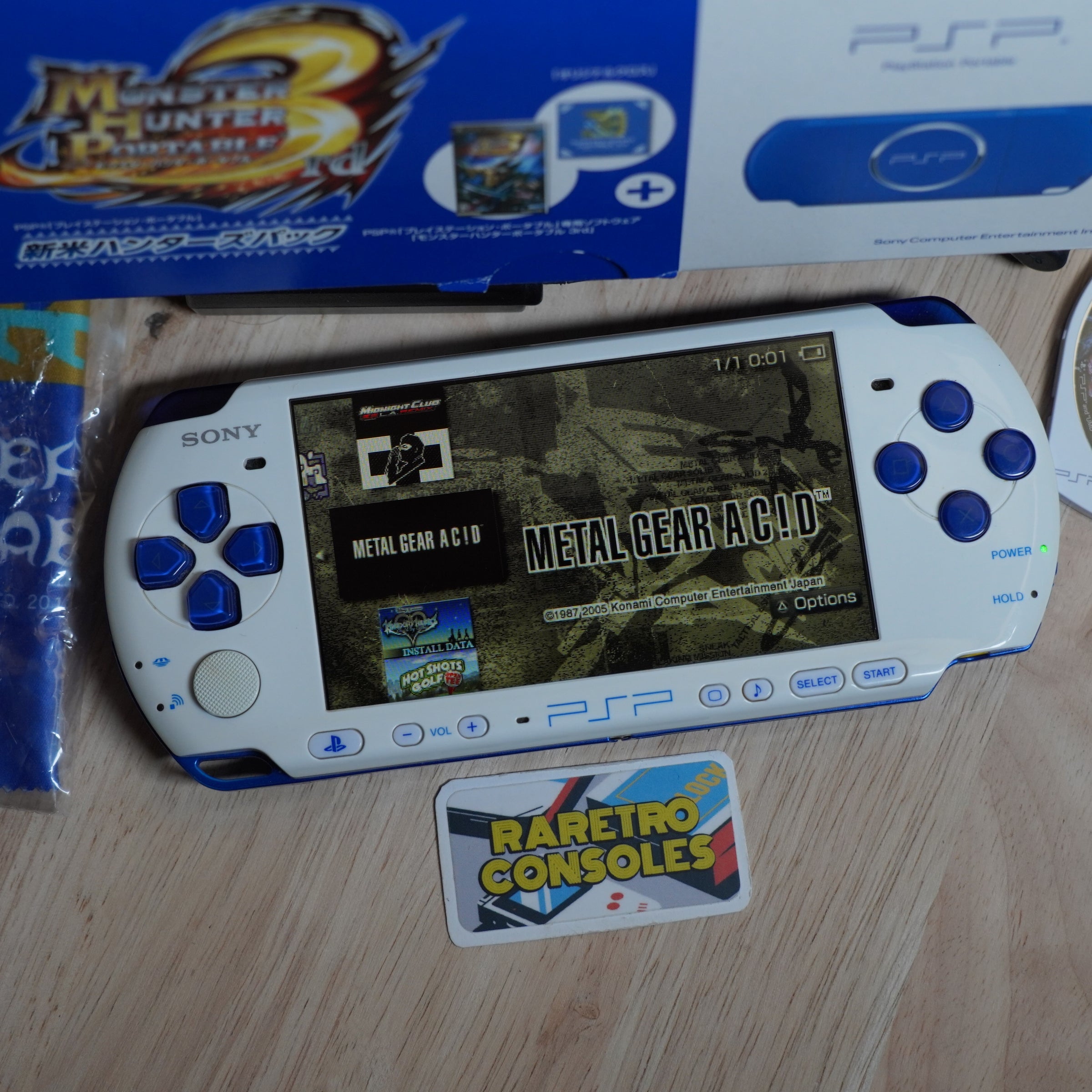 PSP 3000 Monster Hunter 3rd Blue x White Limited Edition with box