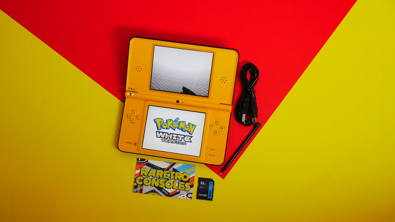 Nintendo DSi Consoles | Raretro Consoles