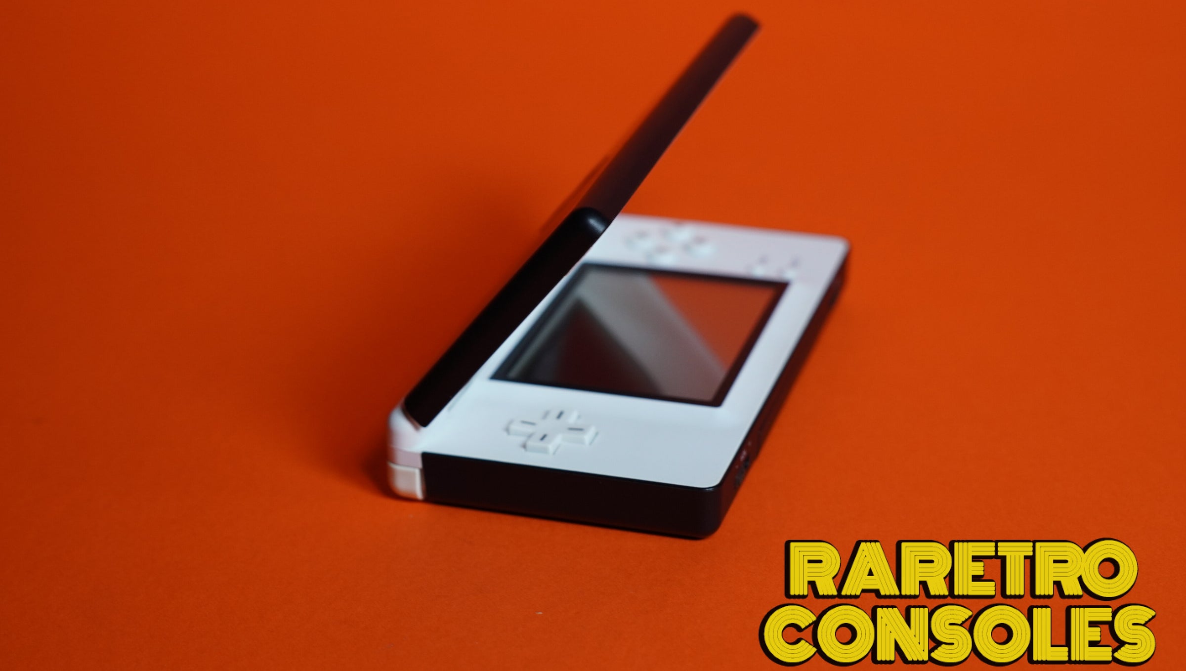 Honeyee.com Limited Edition Nintendo DS Lite | Raretro Consoles