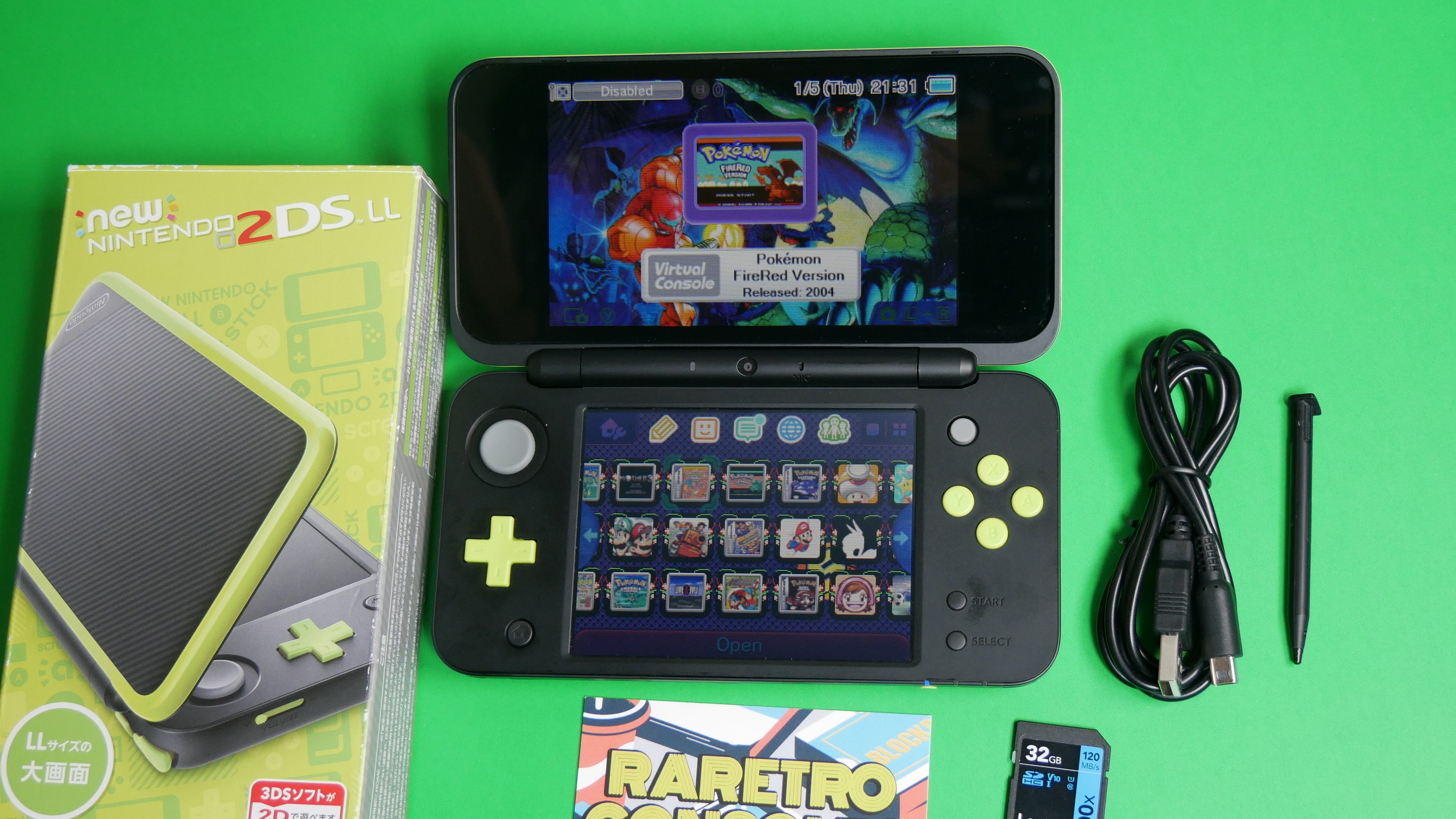 任天堂　DSLL green NINTENDO DSl LL XL Green Console Stylus Charger w/Box