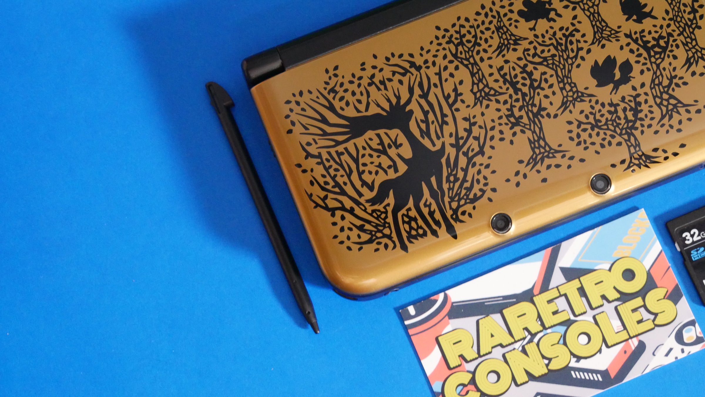 Nintendo 3DS XL Pokemon X & Y Premium Gold Limited Edition