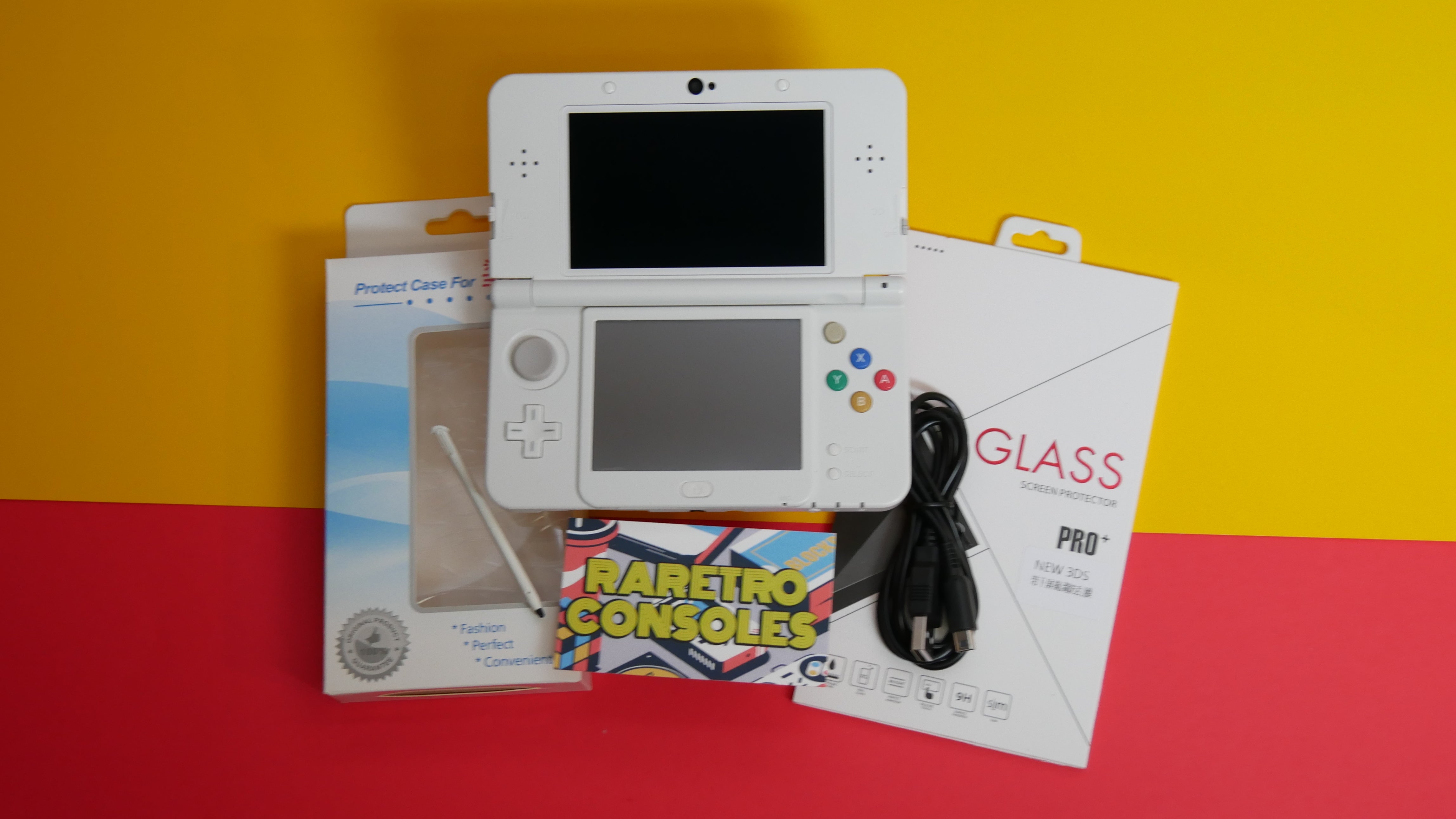 New Nintendo 3DS with No. 043 Red and White Striped Plates