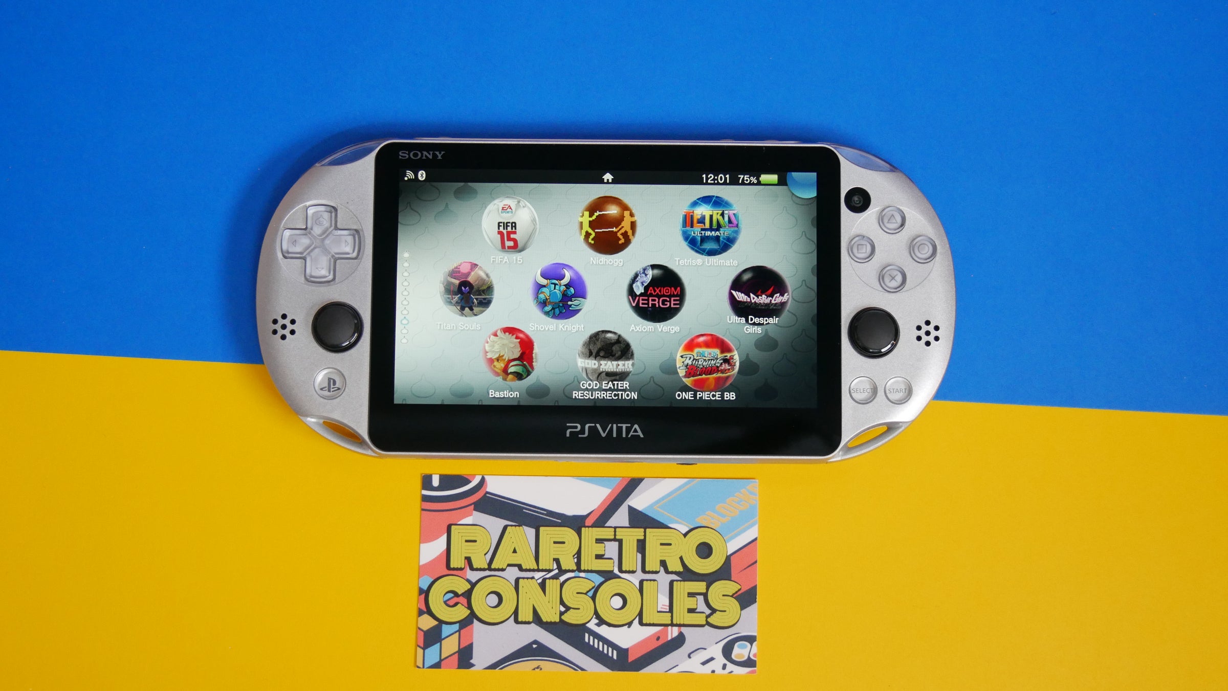 PlayStation Vita - ダージリン PlayStation Vita - りょうpsvita 本体+32GBメモリー+