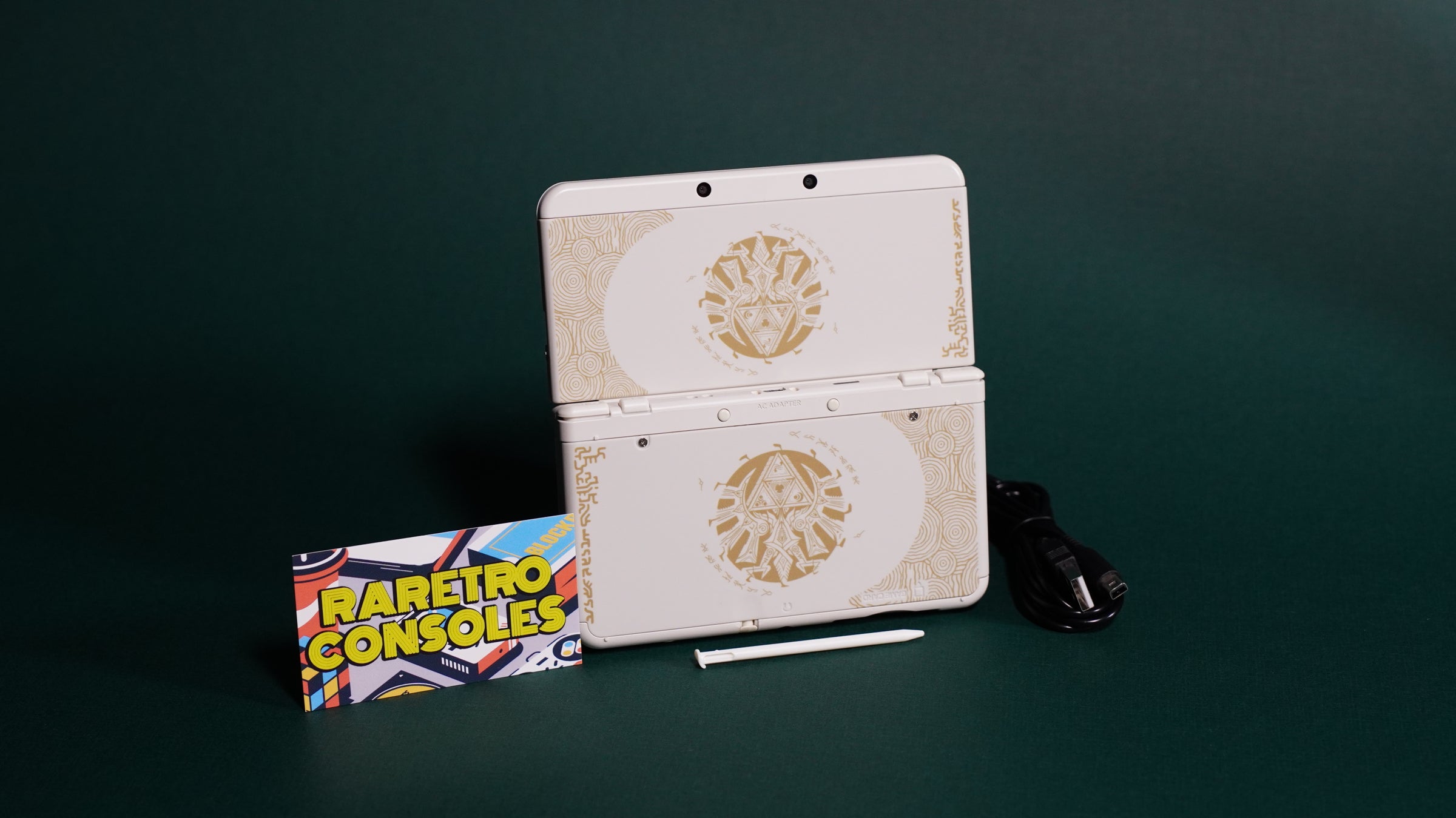 New Nintendo 3DS with Custom Legend of Zelda Plates | Raretro Consoles