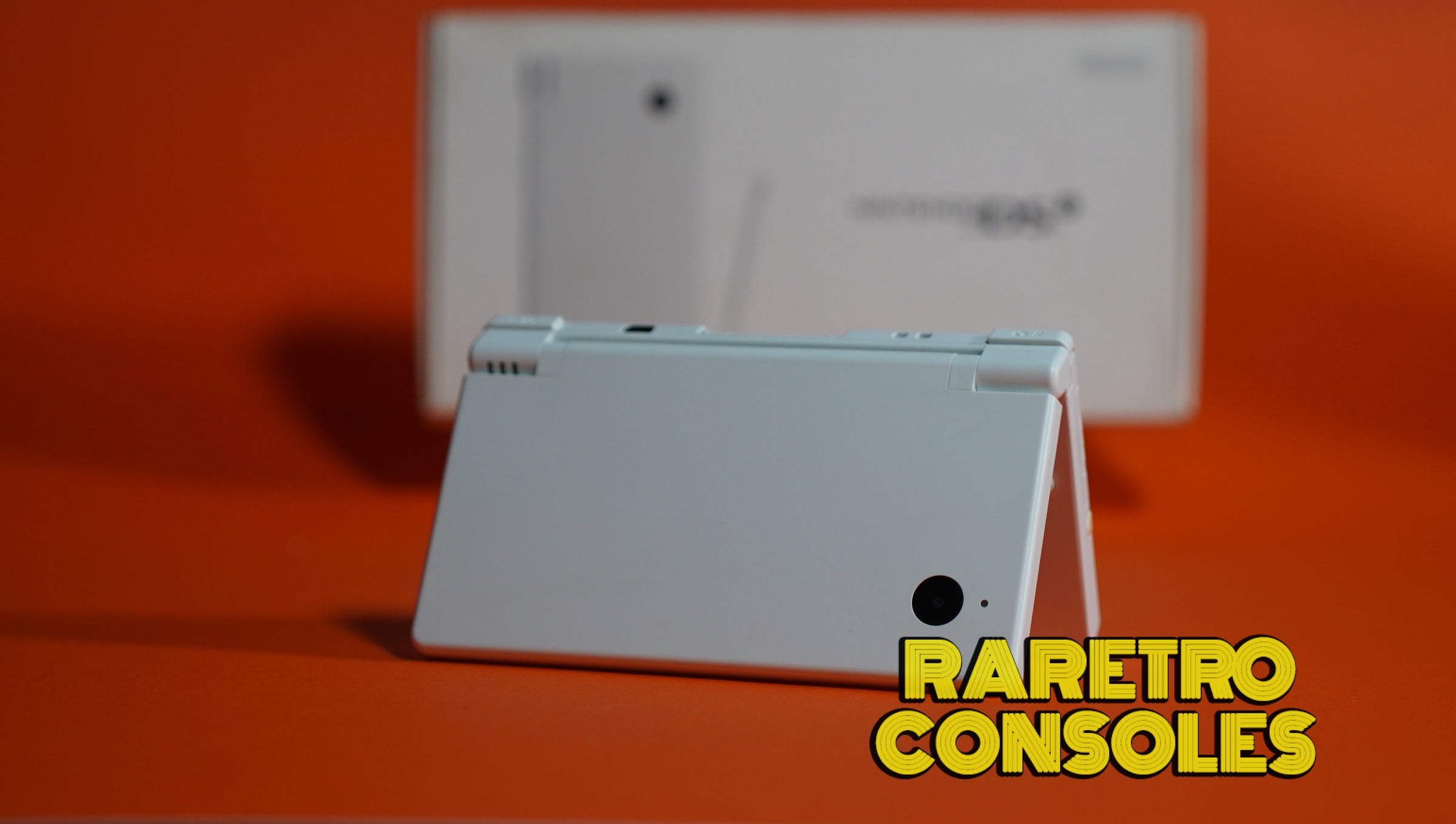 Nintendo DSi in White with Box | Raretro Consoles