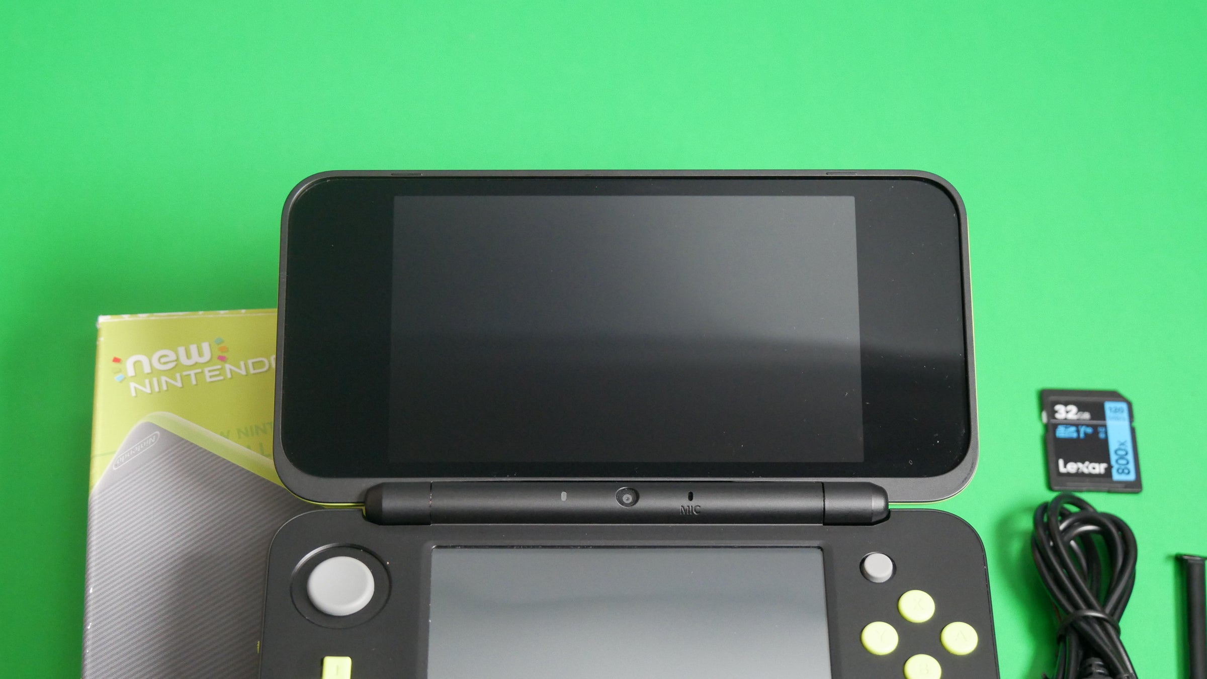 任天堂　DSLL green 任天堂 DSLL green